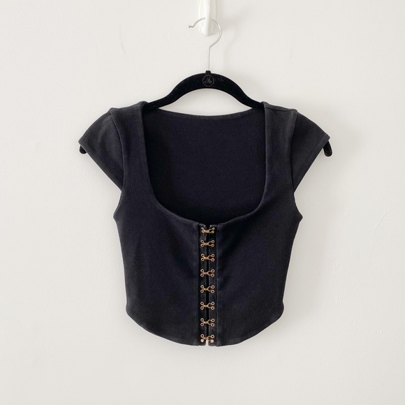 Are You Am I Zinha Crop Corset Tee Top in Black - Picture 8 of 11